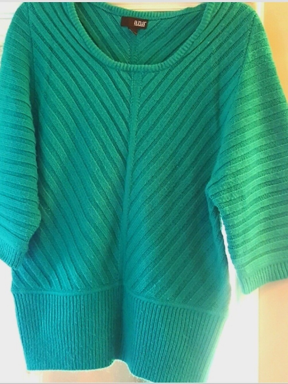 Womens a.n.a Size M Sweater